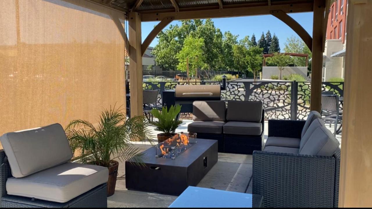  | Holiday Inn Express & Suites - Chico, an IHG Hotel