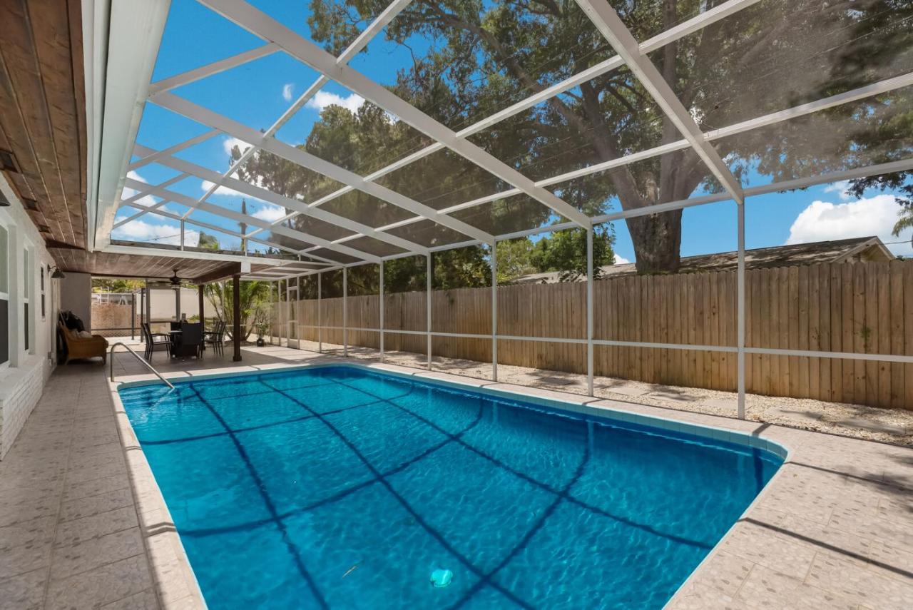  | Updated Sarasota pool home 8 mins drive to siesta key