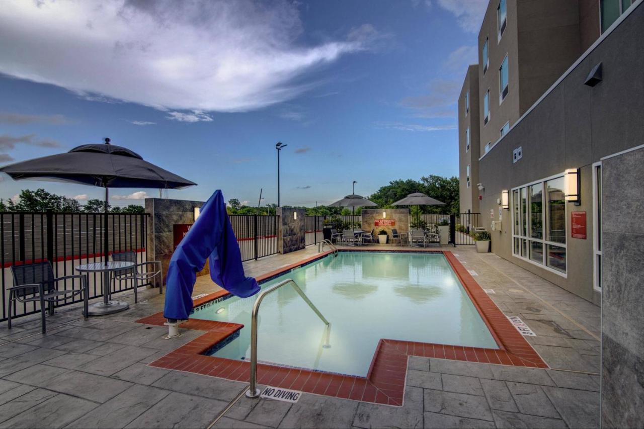  | TownePlace Suites by Marriott Houston Hobby Airport