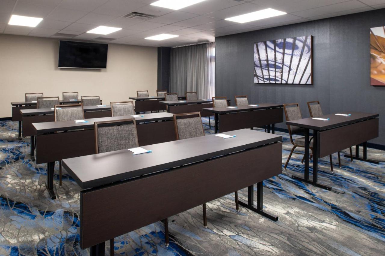  | Fairfield Inn and Suites by Marriott Bakersfield Central