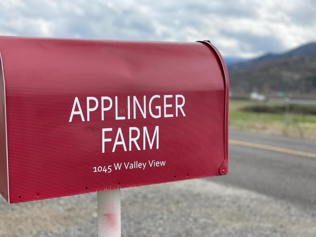  | Applinger Farm