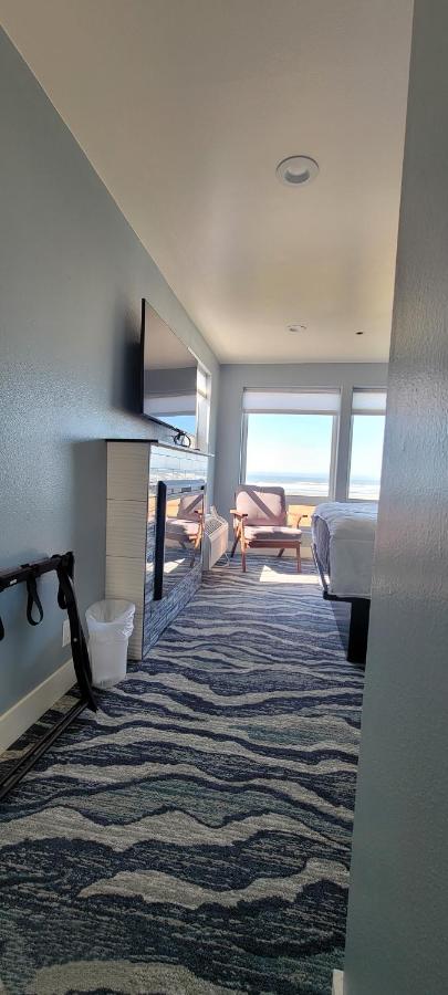  | The Seaside Oceanfront Inn